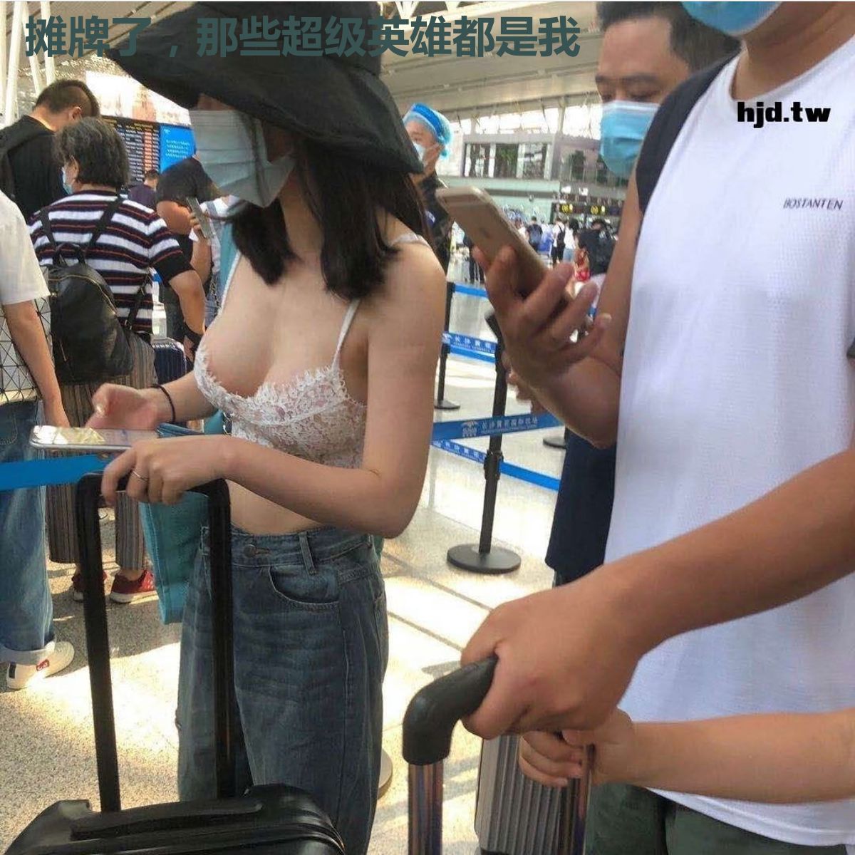 摊牌了，那些超级英雄都是我